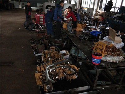 大營鎮(zhèn)小松挖掘機(jī)鏟斗沒勁故障分析及電氣設(shè)備維修指南